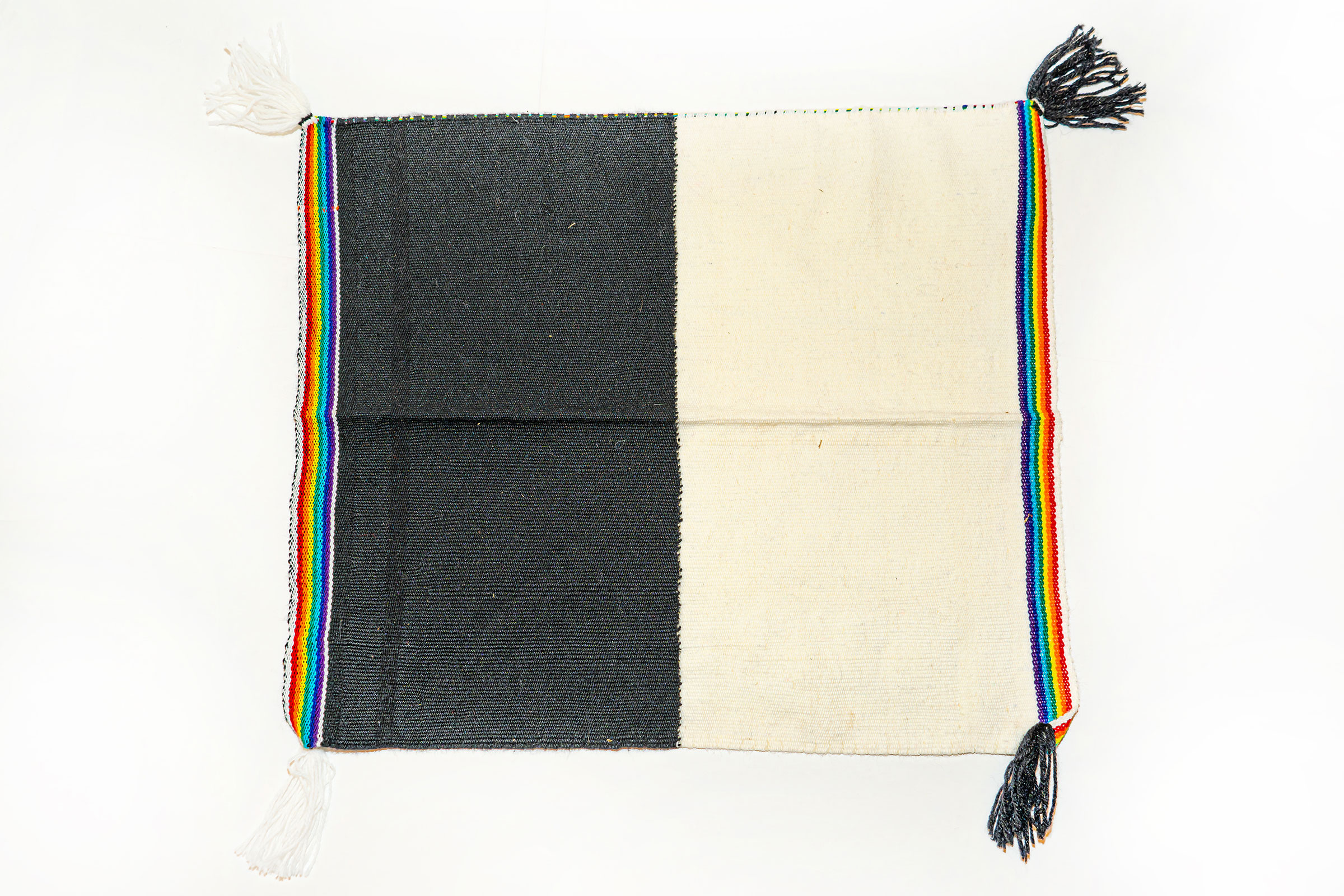 Bag (Chuspa) in white, black and rainbow ribbon in alpaca.